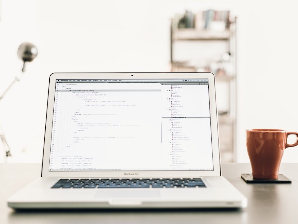 携帯ガジェットの実用性を検証：AI時代の選び方